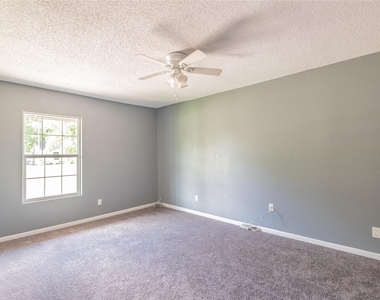 5407 Thrush Drive - Photo Thumbnail 5