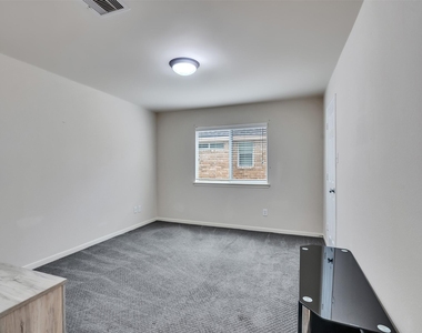 24507 Red Bluff Trail - Photo Thumbnail 36