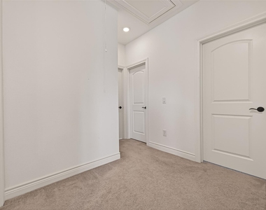 7319 Woodlark Ridge Drive - Photo Thumbnail 30