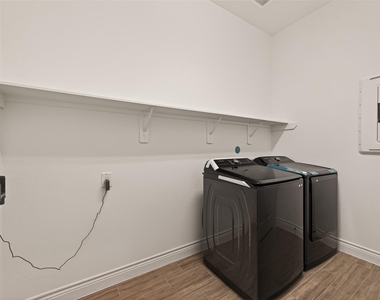 7319 Woodlark Ridge Drive - Photo Thumbnail 18