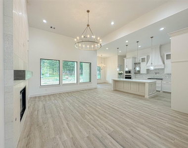 31 Road 6609 - Photo Thumbnail 2