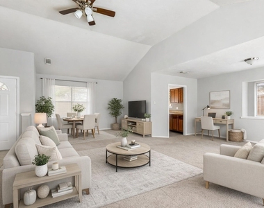 7310 Maple Walk Drive - Photo Thumbnail 4