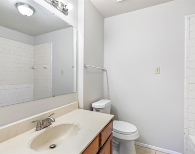 7310 Maple Walk Drive - Photo Thumbnail 19