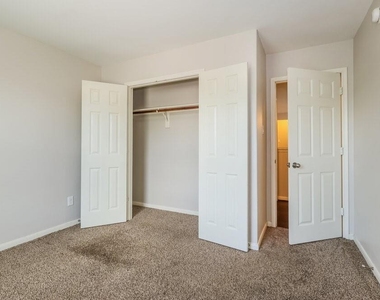 2802 Mesquite Ridge Drive - Photo Thumbnail 12