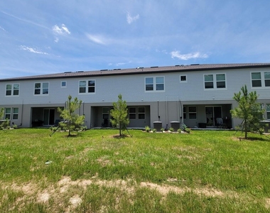 3328 Lapis Lake Drive - Photo Thumbnail 24