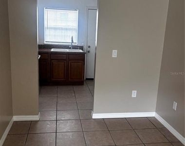 5529 La Salle Court - Photo Thumbnail 3