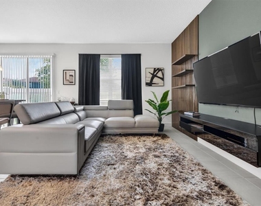 1363 Captiva Cove - Photo Thumbnail 8