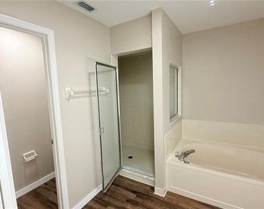 3113 Fairfield Drive - Photo Thumbnail 7