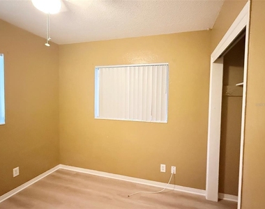 5541 Lown Street N - Photo Thumbnail 16