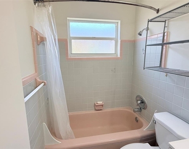 5541 Lown Street N - Photo Thumbnail 14