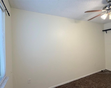 5541 Lown Street N - Photo Thumbnail 12