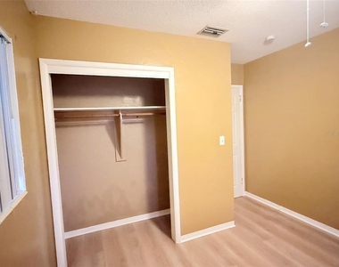 5541 Lown Street N - Photo Thumbnail 17