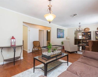 2504 E 12th Avenue - Photo Thumbnail 11
