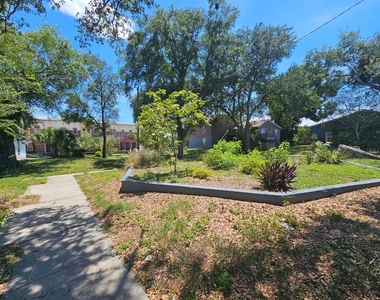7602 W Powhatan Avenue - Photo Thumbnail 13