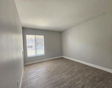 7602 W Powhatan Avenue - Photo Thumbnail 11