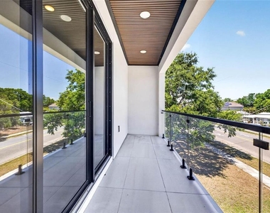 4426 W Euclid Avenue - Photo Thumbnail 34