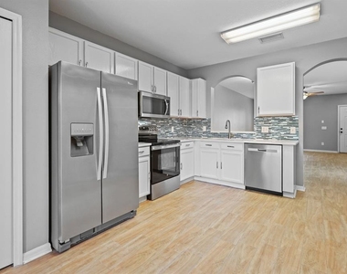 5879 Fishhawk Ridge Drive - Photo Thumbnail 7