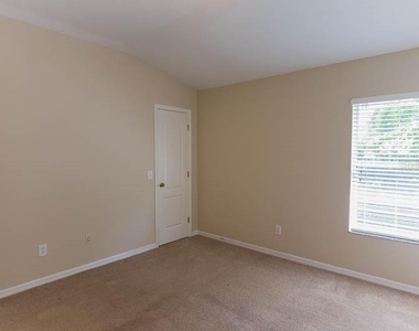 5879 Fishhawk Ridge Drive - Photo Thumbnail 9