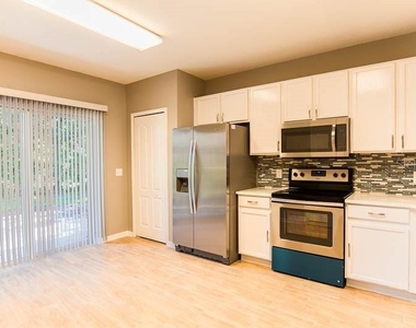 5879 Fishhawk Ridge Drive - Photo Thumbnail 4
