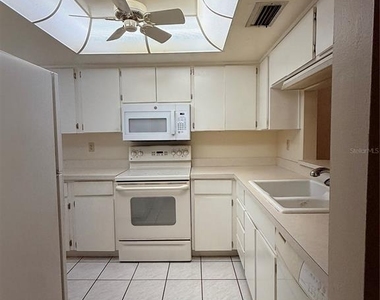 3832 Teeside Drive - Photo Thumbnail 6