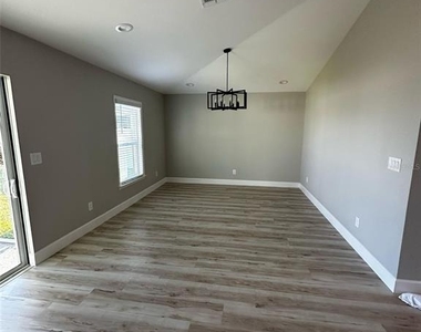 1501 Nw 4th Street - Photo Thumbnail 10