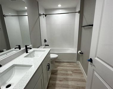 1501 Nw 4th Street - Photo Thumbnail 11