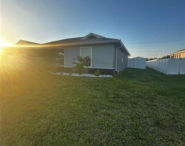 1501 Nw 4th Street - Photo Thumbnail 2
