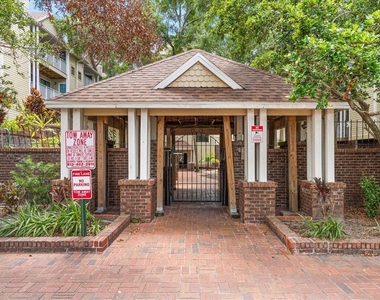 1000 W Horatio Street - Photo Thumbnail 22