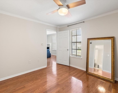 1000 W Horatio Street - Photo Thumbnail 14