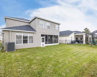 11328 Misty Isle Lane - Photo Thumbnail 14