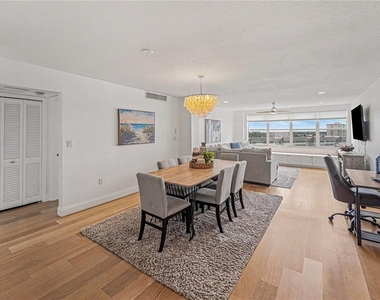 5200 Brittany Drive S - Photo Thumbnail 5