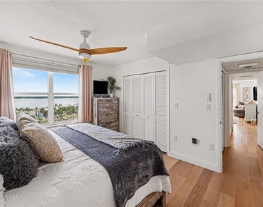 5200 Brittany Drive S - Photo Thumbnail 8