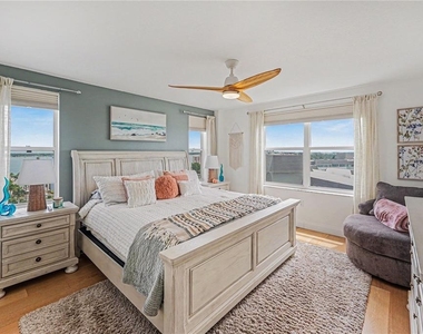 5200 Brittany Drive S - Photo Thumbnail 11