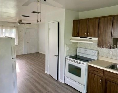 4808 20th Street - Photo Thumbnail 3