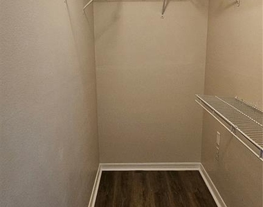 11720 Raintree Village Boulevard - Photo Thumbnail 9