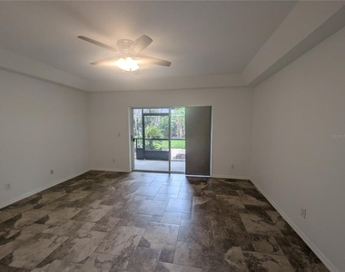 6202 Gannetdale Drive - Photo Thumbnail 9
