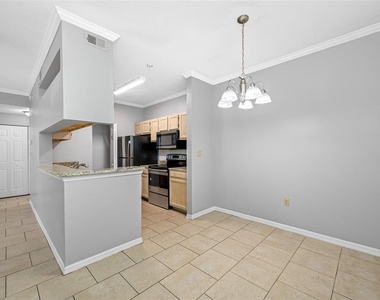 5612 Pinnacle Heights Circle - Photo Thumbnail 4