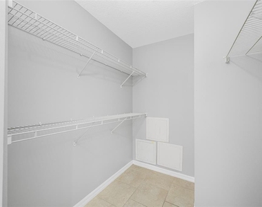 5612 Pinnacle Heights Circle - Photo Thumbnail 19