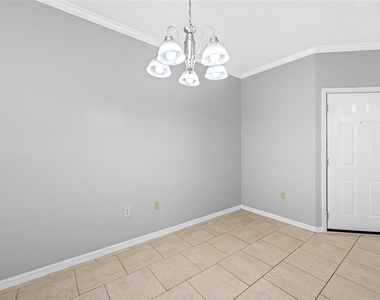 5612 Pinnacle Heights Circle - Photo Thumbnail 3