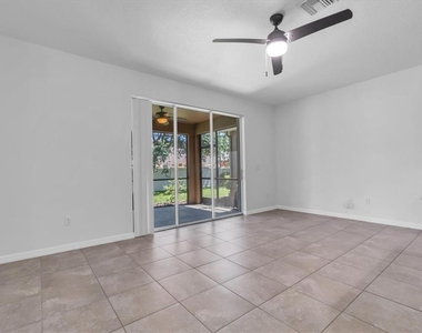 4057 71st Terrace N - Photo Thumbnail 7