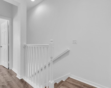 4057 71st Terrace N - Photo Thumbnail 12