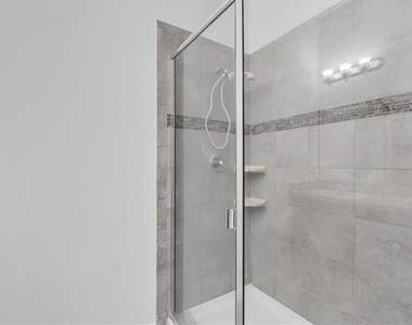 4057 71st Terrace N - Photo Thumbnail 18