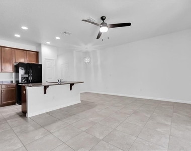 4057 71st Terrace N - Photo Thumbnail 8