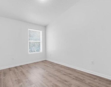 4057 71st Terrace N - Photo Thumbnail 22