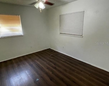 3706 E Shadowlawn Avenue - Photo Thumbnail 10