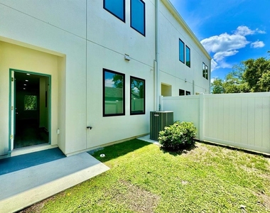 2108 E 22nd Avenue - Photo Thumbnail 27