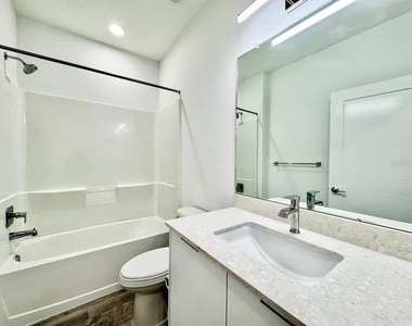 2108 E 22nd Avenue - Photo Thumbnail 16