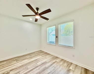2108 E 22nd Avenue - Photo Thumbnail 13