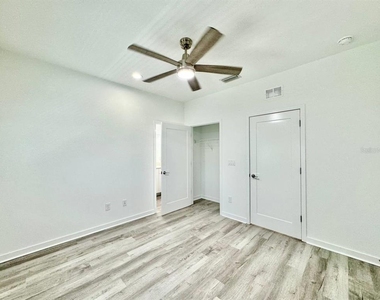 2108 E 22nd Avenue - Photo Thumbnail 18
