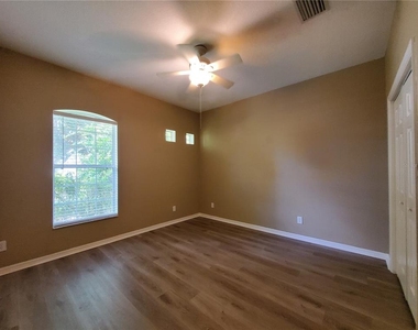 644 Chesney Drive - Photo Thumbnail 9